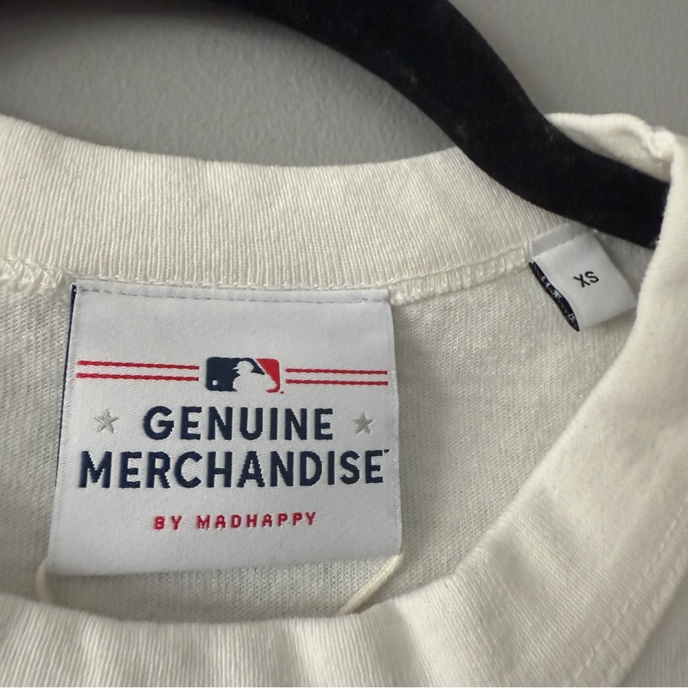 MadHappy Chicago Cubs Printed Heavyweight T-Shirt, NWT, Size XS - Picture 6 of 8